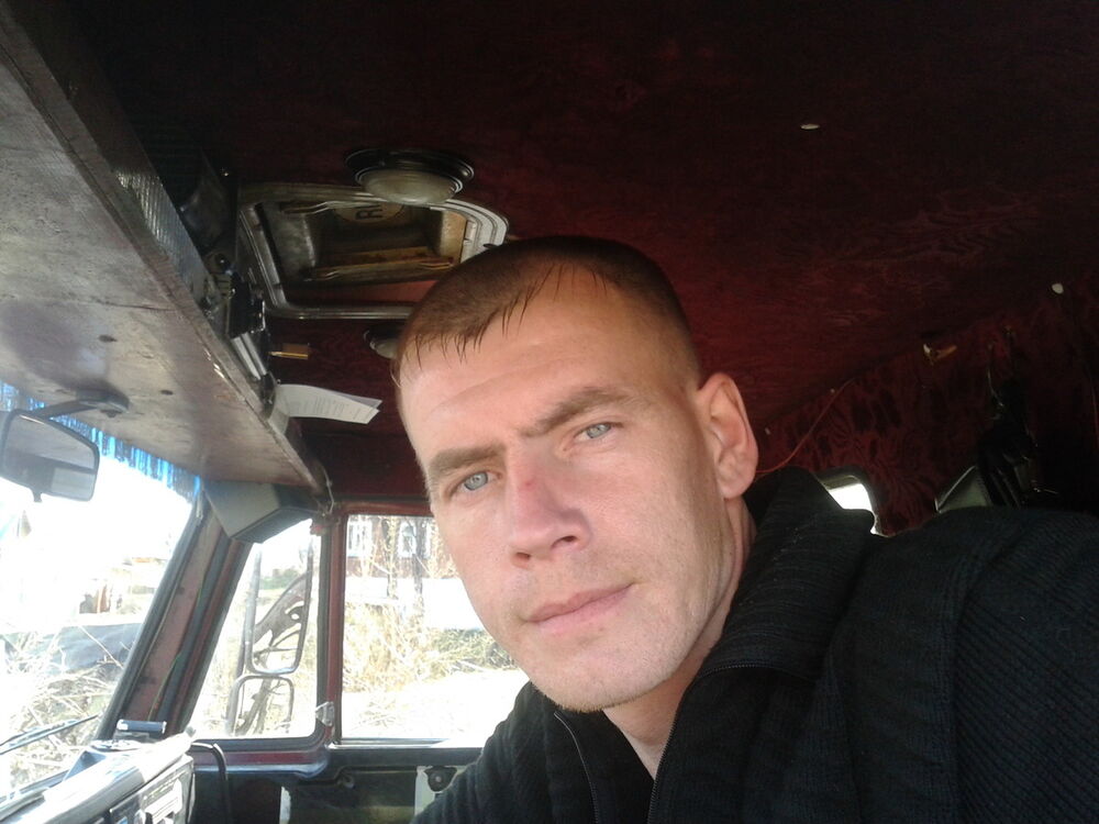  4325757  Maksim, 39 ,    