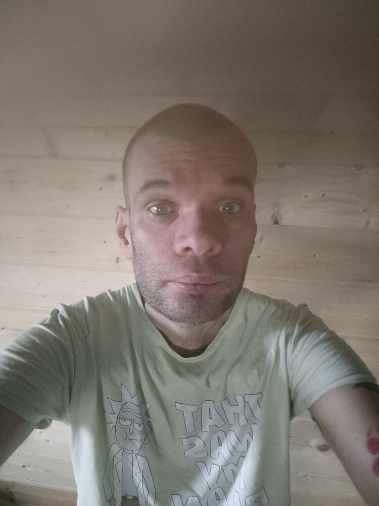  49031957  , 38 ,    