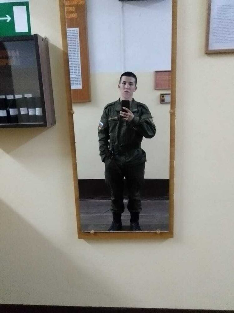  48034537  , 21 ,    