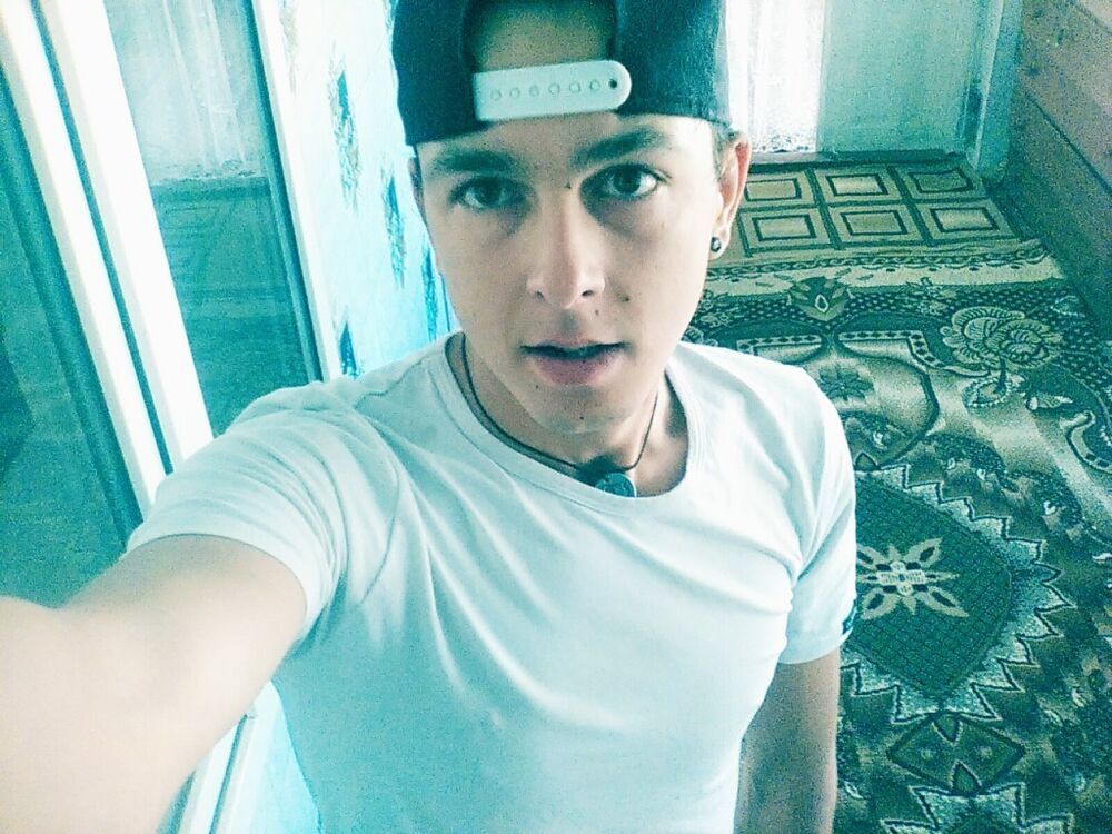  12542137  Vanea, 28 ,    