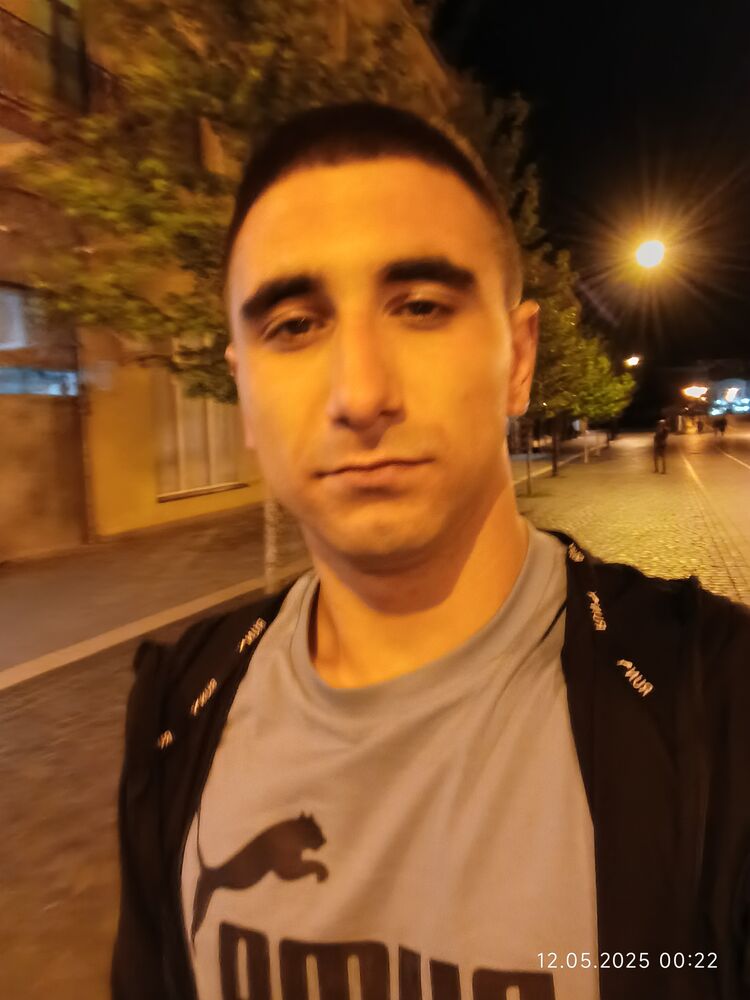  52347597  , 24 ,    