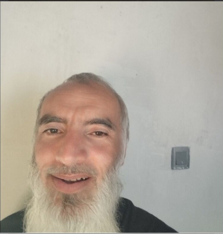  53524077  Perviz, 39 ,    