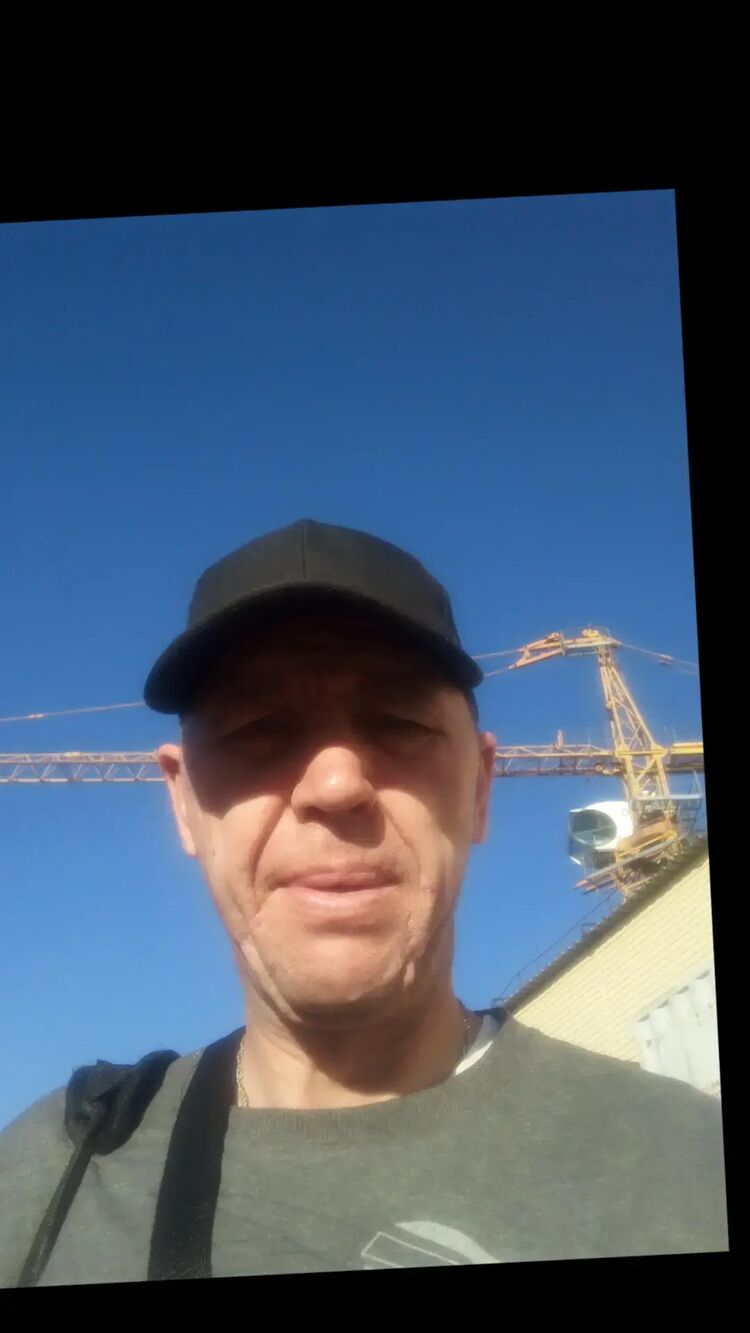  46056737  , 42 ,    