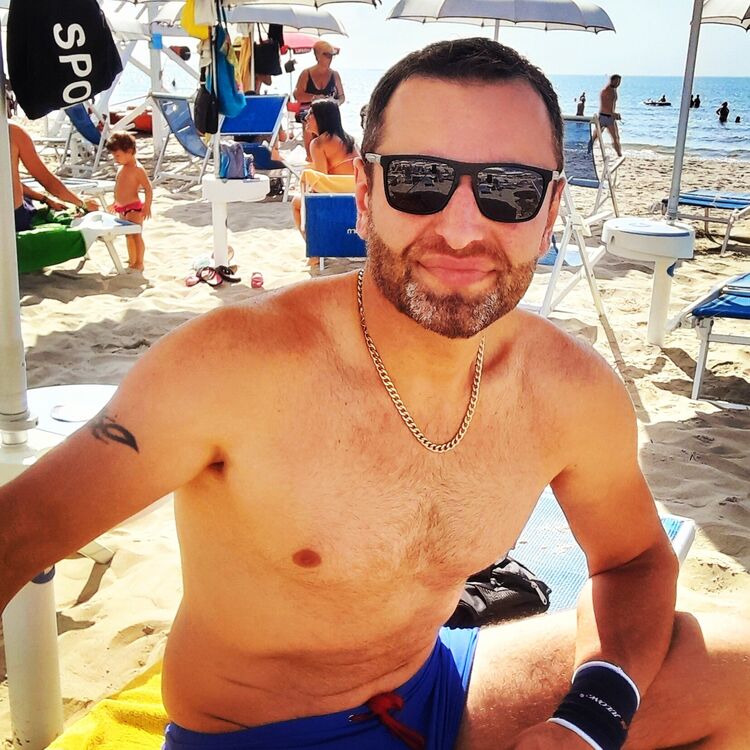  37432127  Giorgi, 36 ,    Rome