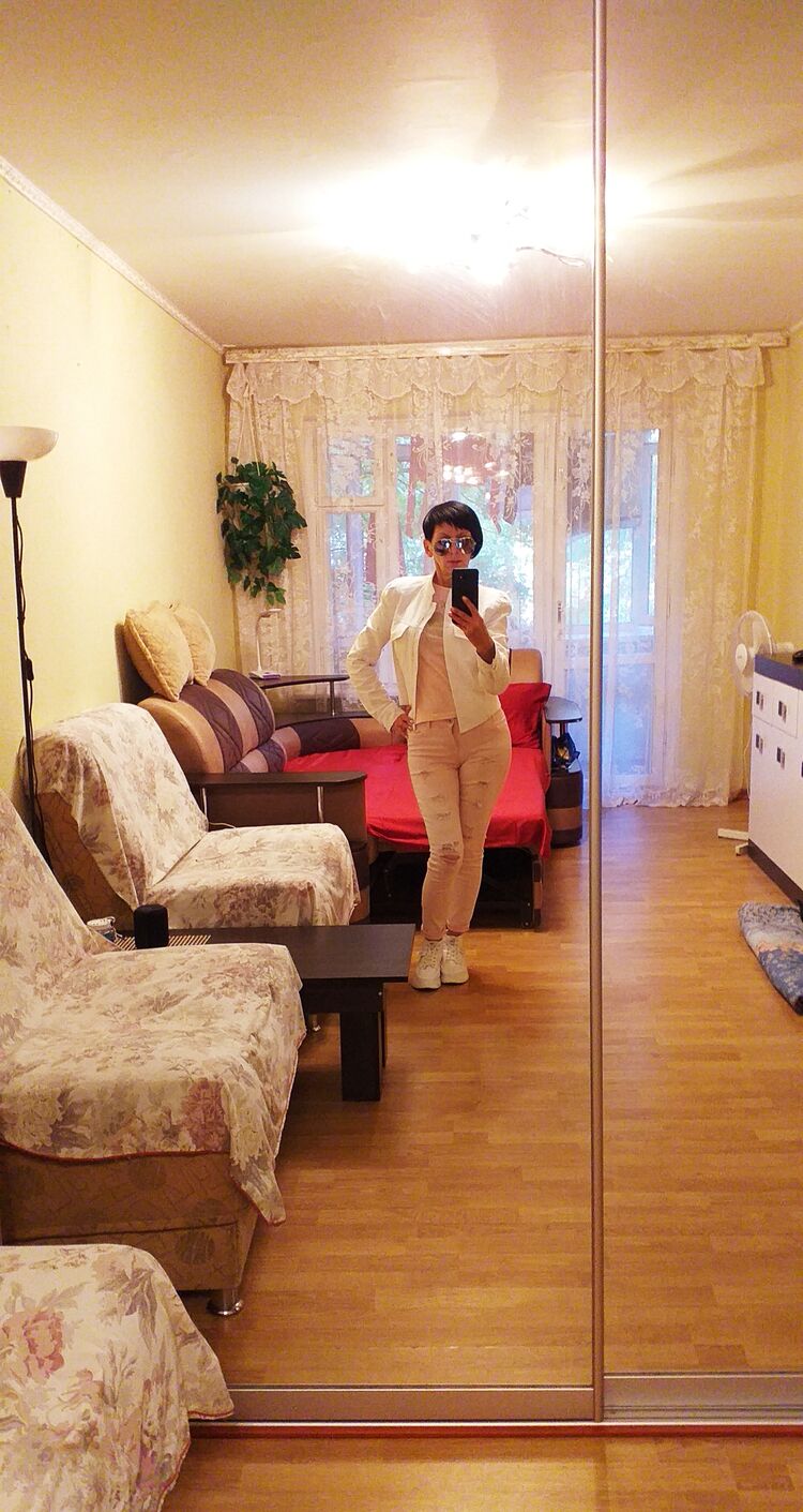  24864837  NiKa, 56 ,    