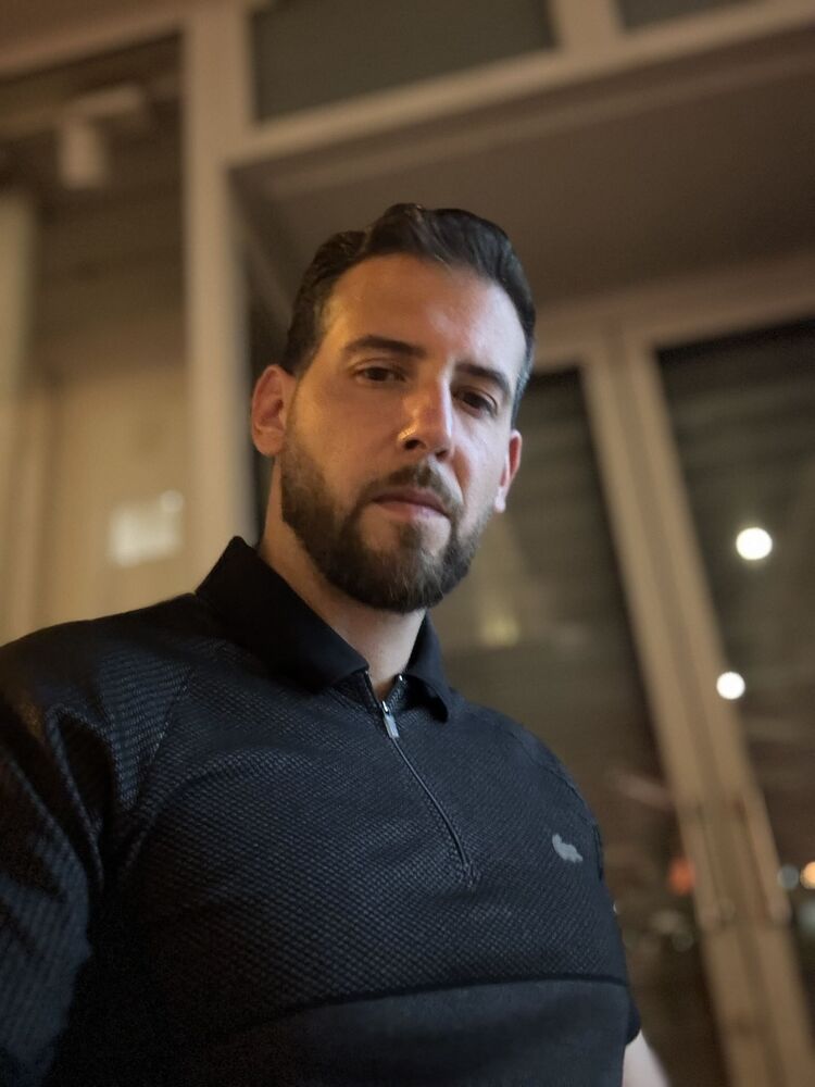  1er Arrondissement,   Sam, 32 ,   ,   , c 