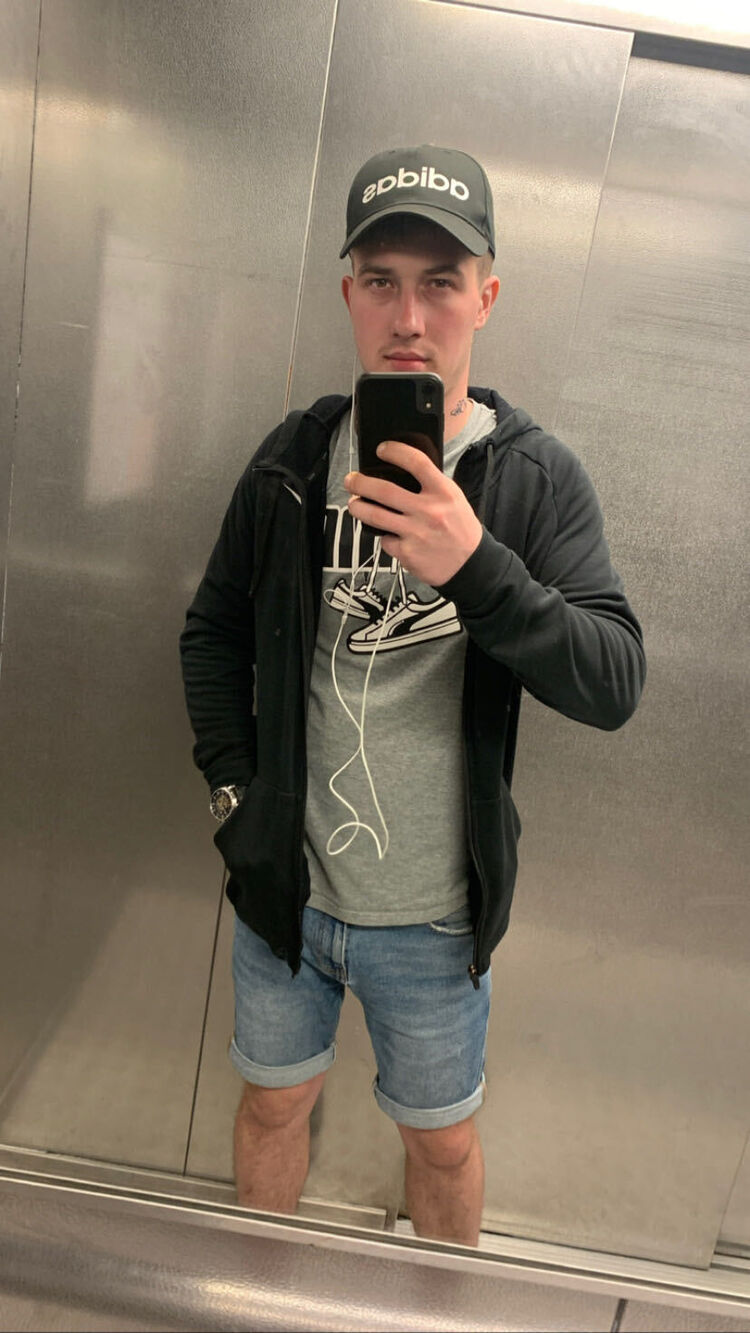  35275797  , 25 ,    -