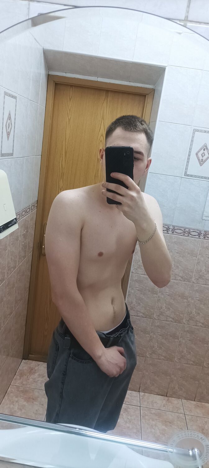  33666047  , 24 ,    