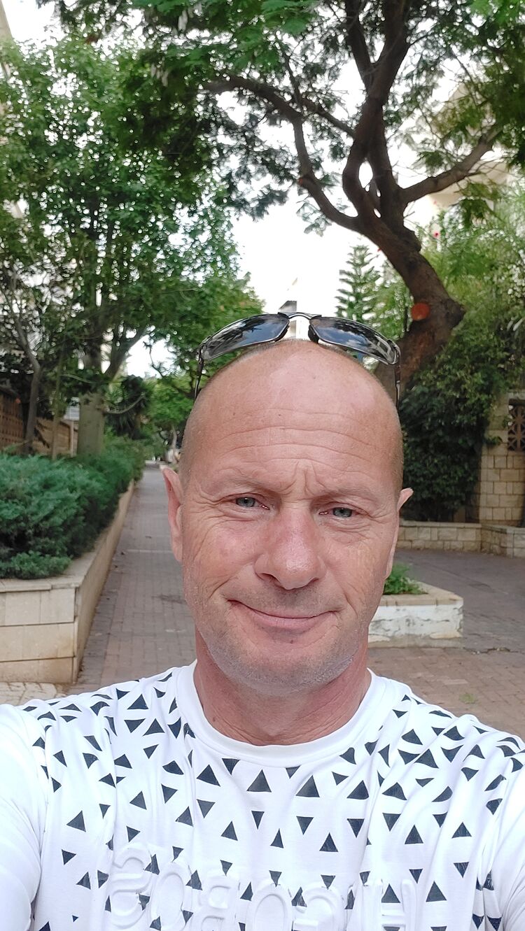  Azor,   Alex, 52 ,   ,   