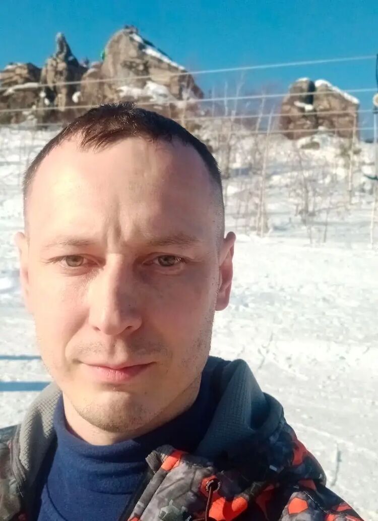  40184337  Sergey, 40 ,    -
