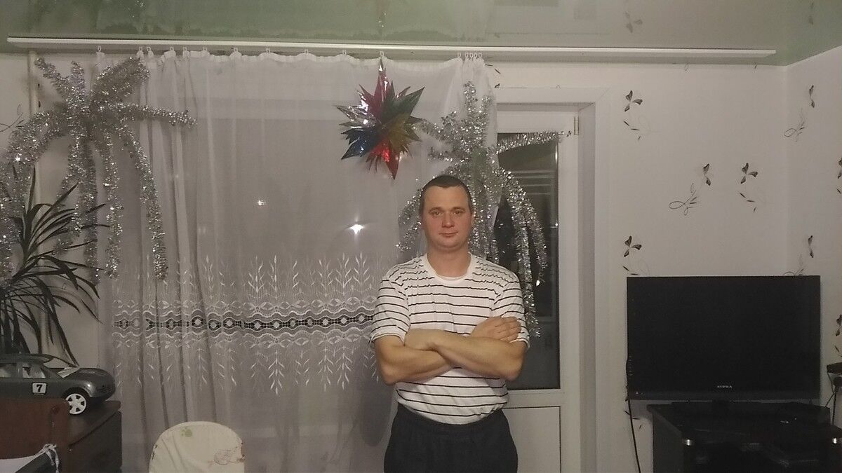  8794927  , 42 ,    