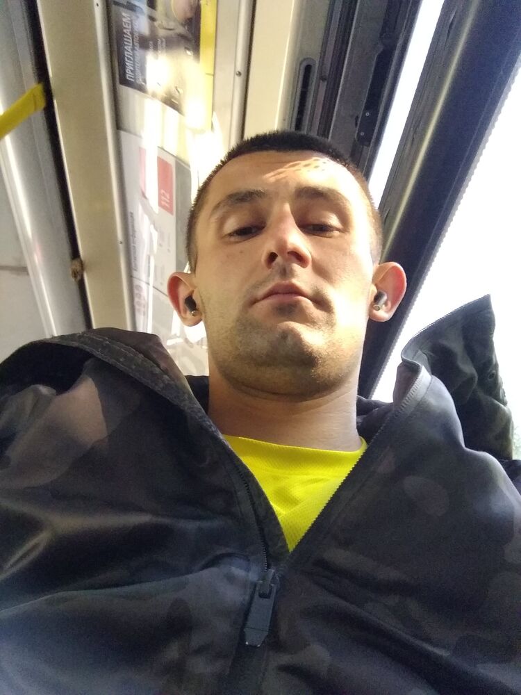  ,   Stepan, 32 ,   ,   , 