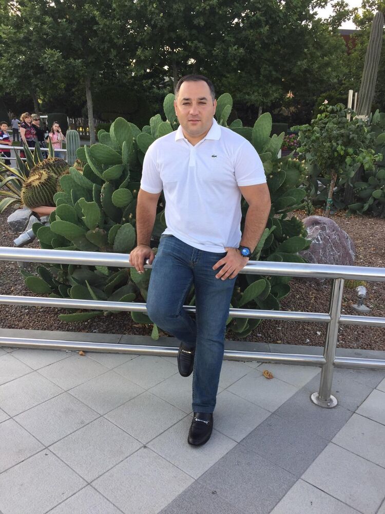  ,   Ramin, 43 ,   ,   