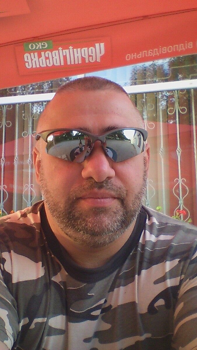  10621717  Yarik, 50 ,    