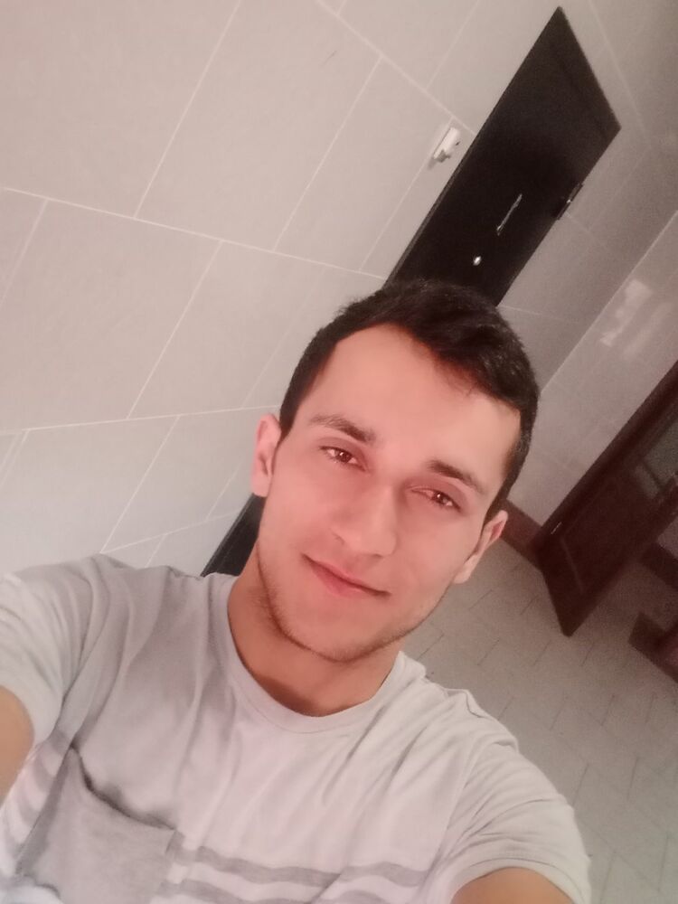  15619517  Alexandr, 37 ,    