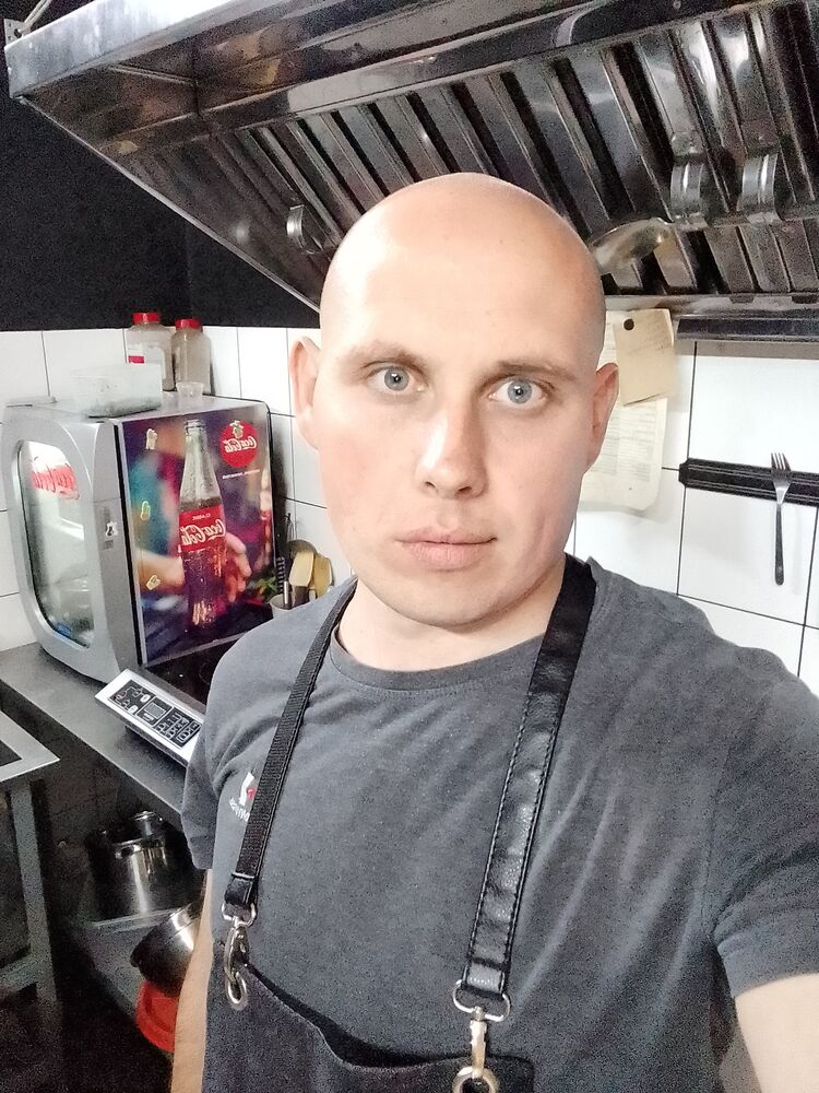  --,   , 35 ,   c 