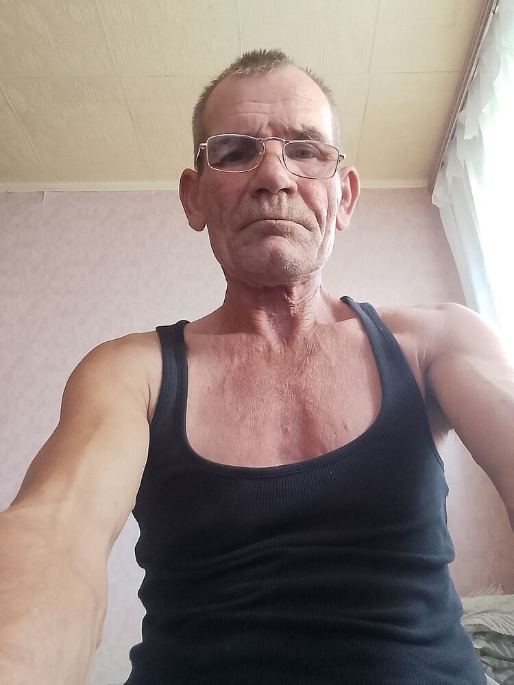  44952417  , 51 ,    