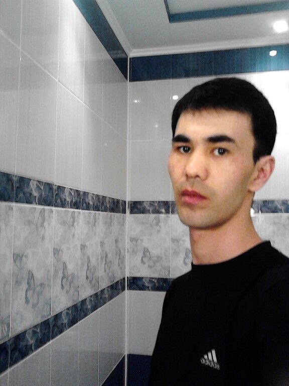  23560737  Malik, 42 ,    