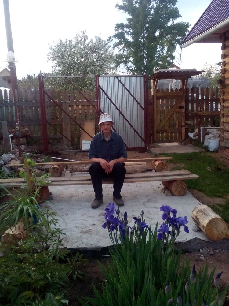  14891437  Veceslav, 71 ,    