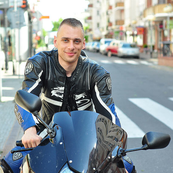 ���� 11409377 ������� ����, 43 ����, ���� ���������� � ����� �������