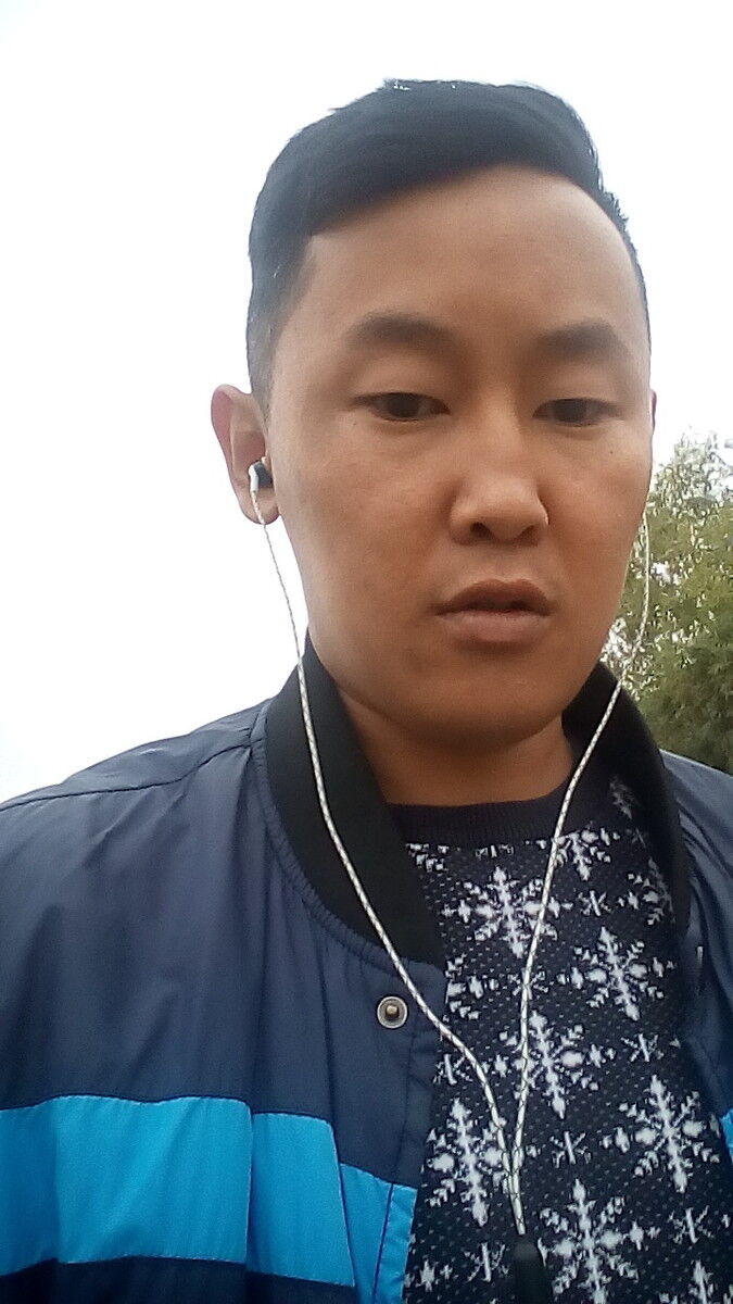 ,   Boris, 32 ,   