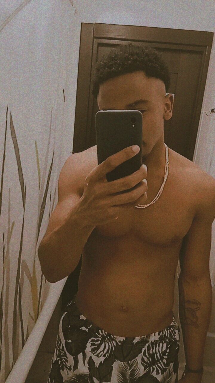  ,   Alejandro, 28 ,   ,   , c 