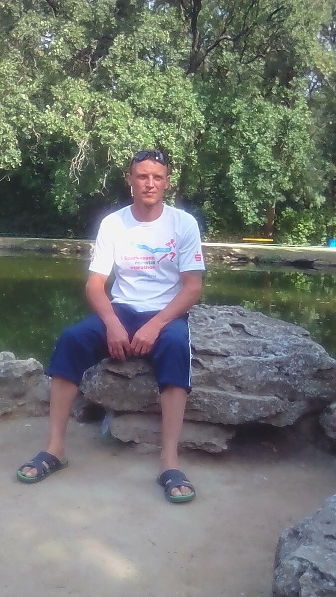  10523827  , 41 ,    