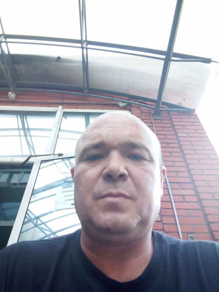  35637977  , 42 ,    