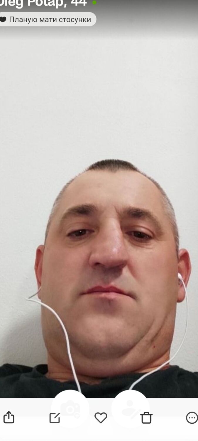  Most,   Oleg, 45 ,   ,   
