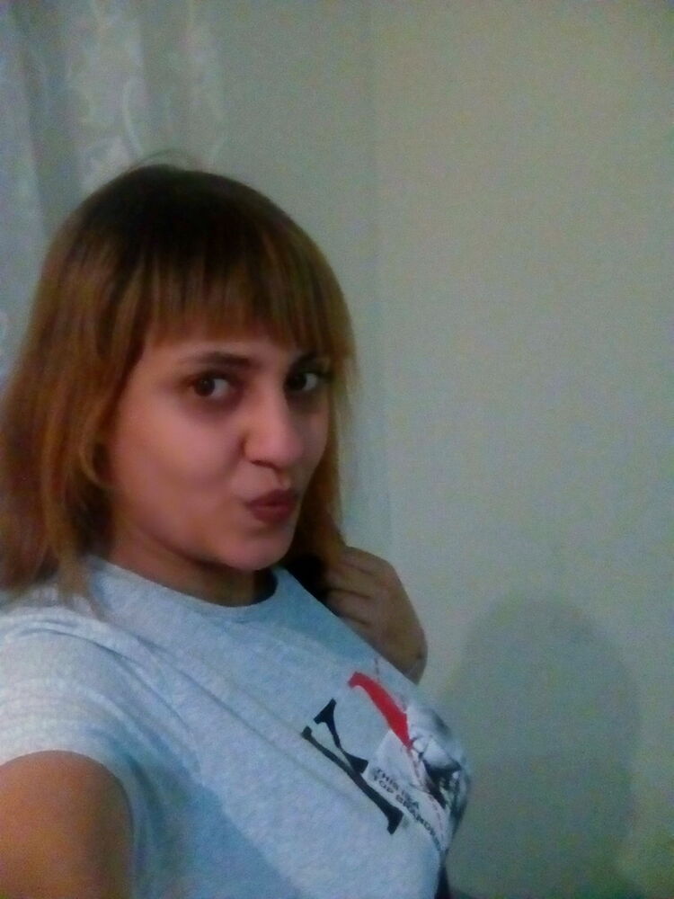  19233777  Anna, 29 ,    