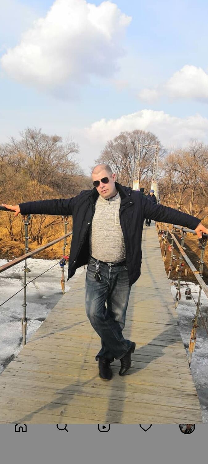  31511067  Artem, 38 ,    