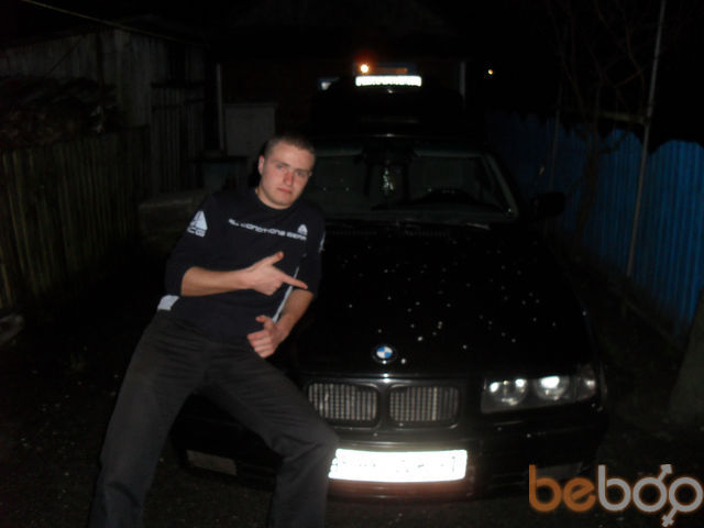  ,   Anton, 36 ,  