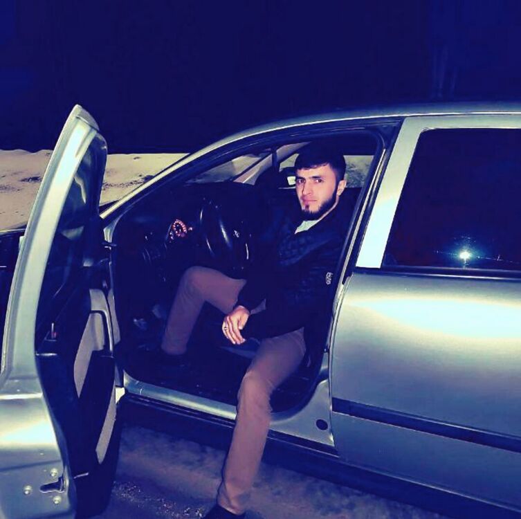 32483047  Imran, 29 ,    