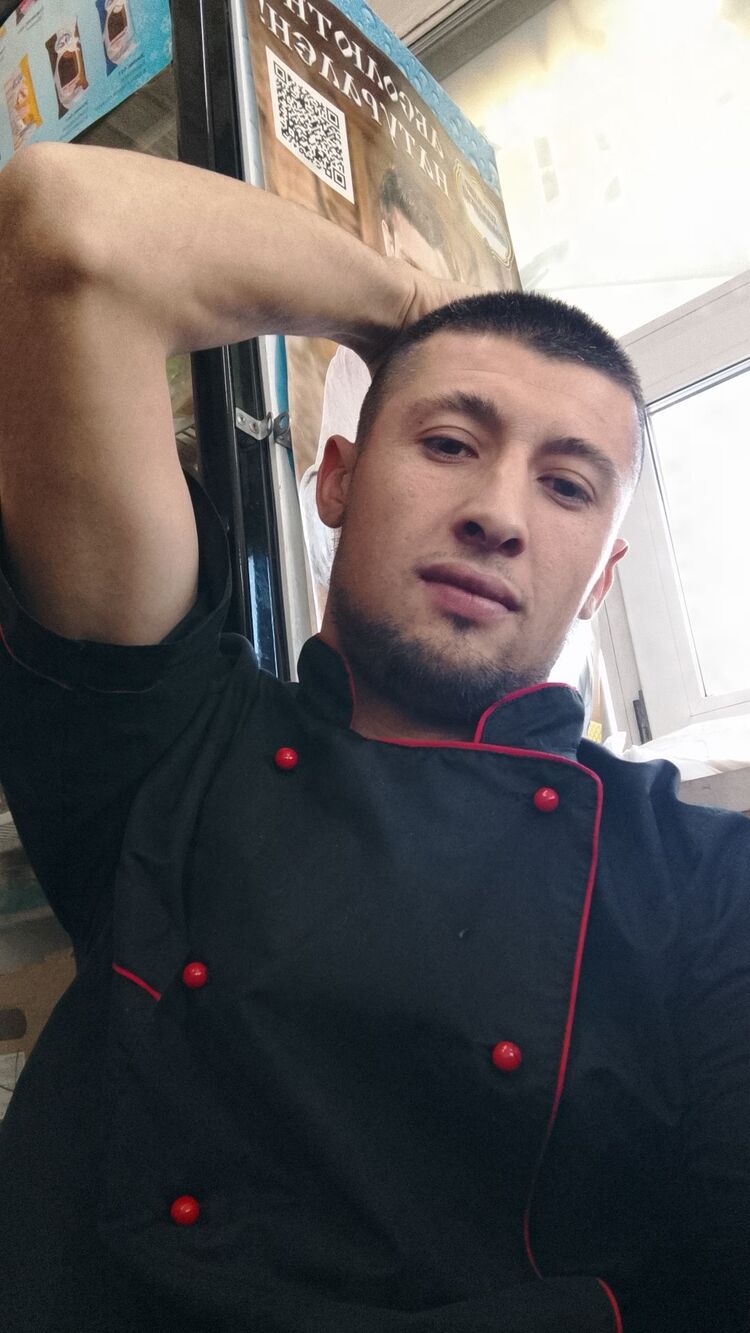  50975297  Azizjon, 29 ,    