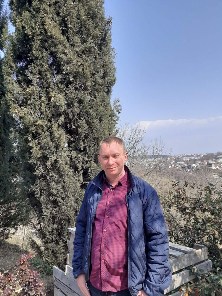  31335947  , 42 ,    