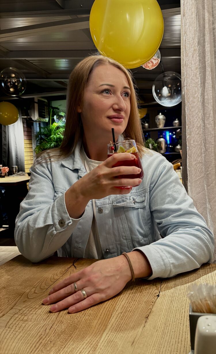  54089967  Gally, 34 ,     