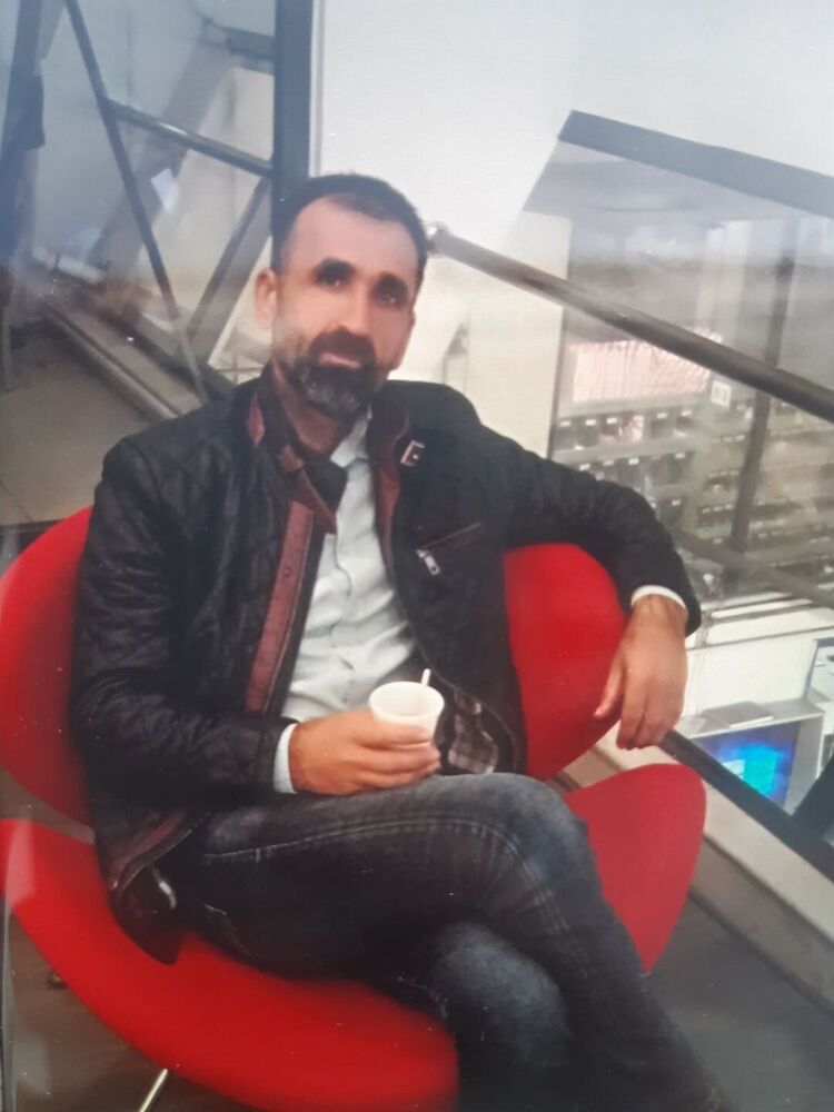  38874897  Metin, 45 ,    
