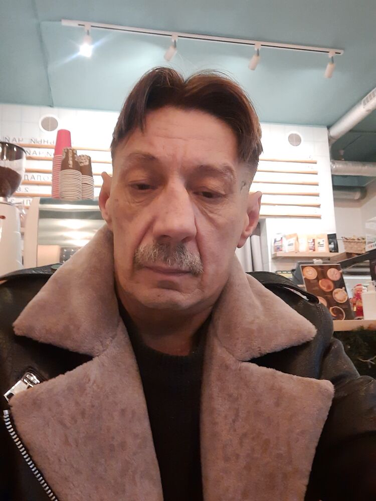  26093477  , 64 ,    