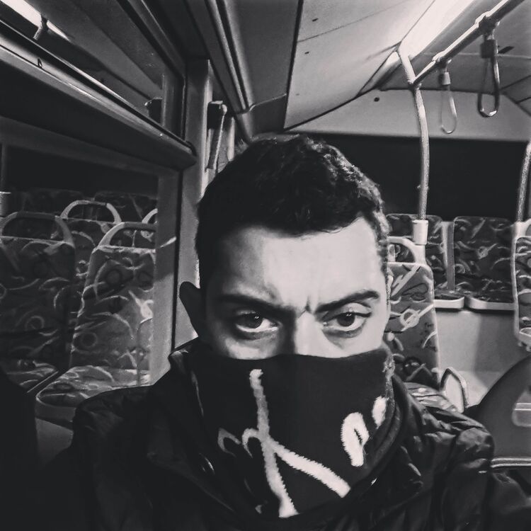  24725537  Oleg, 28 ,    