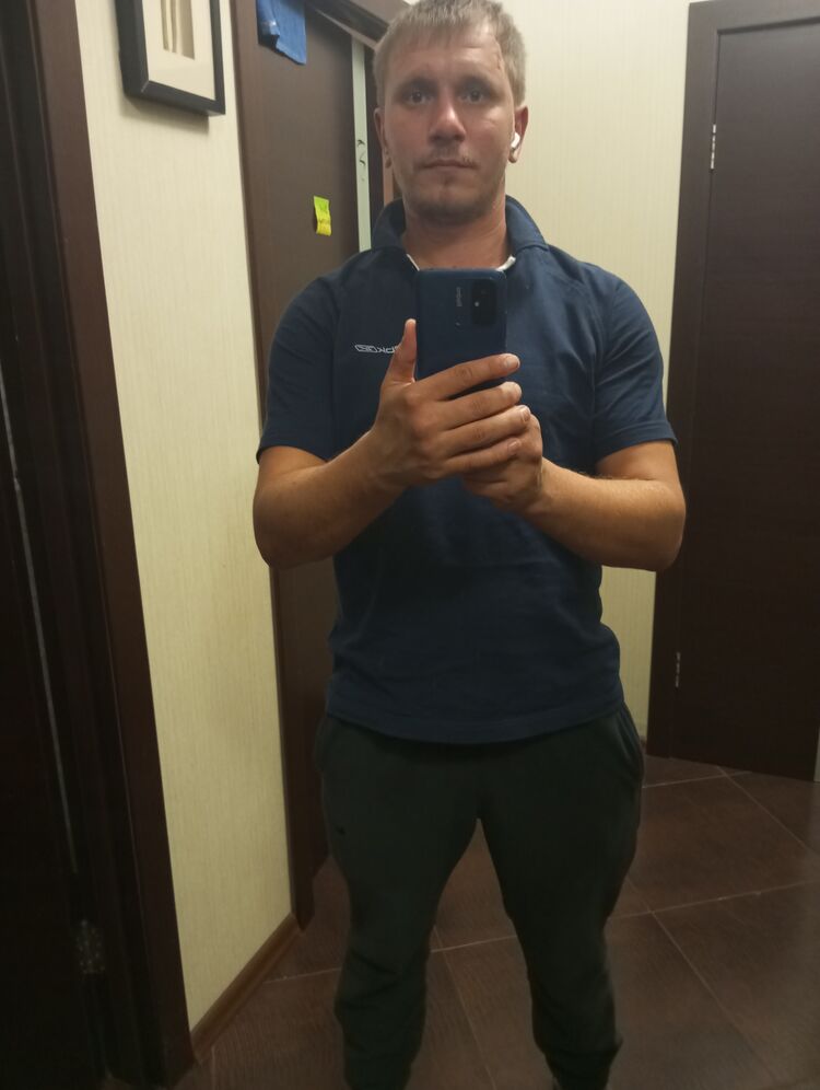  41227117  Alex, 33 ,    
