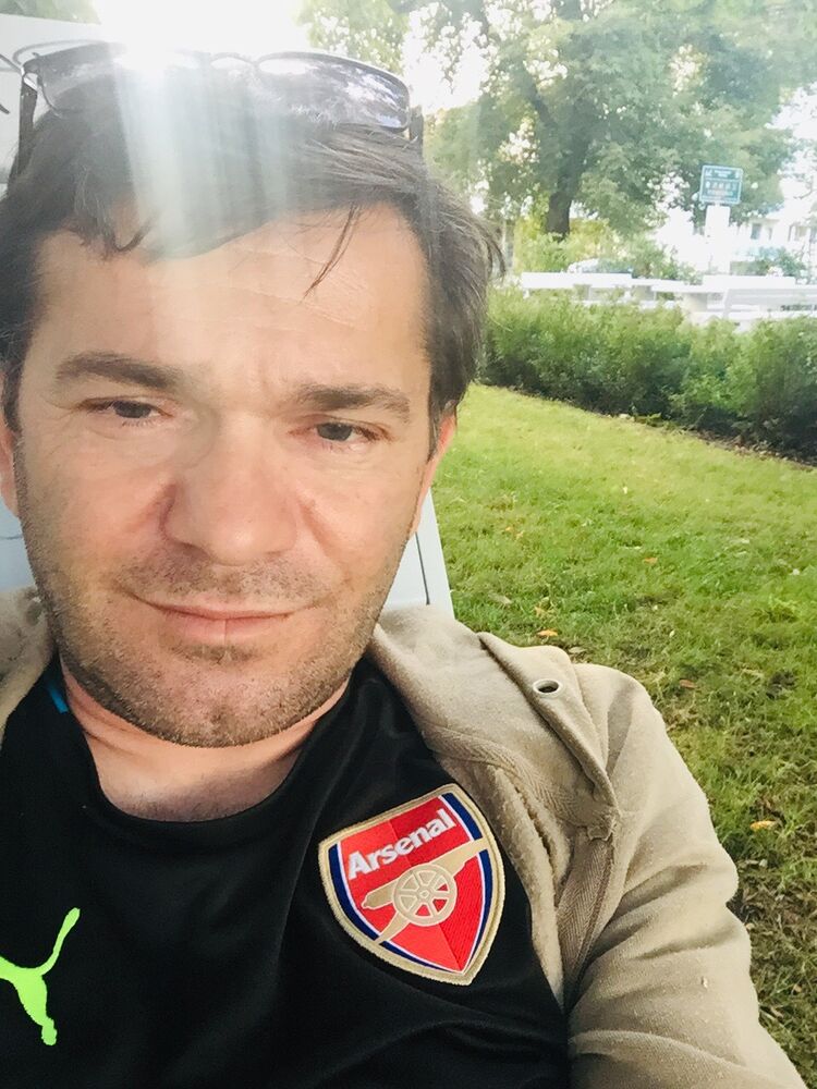  53953627  Max, 35 ,    Becherel