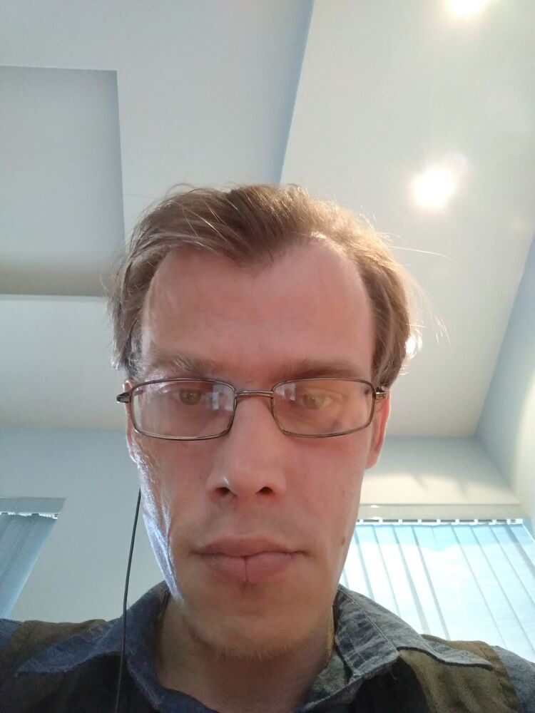  45253987  , 44 ,    -