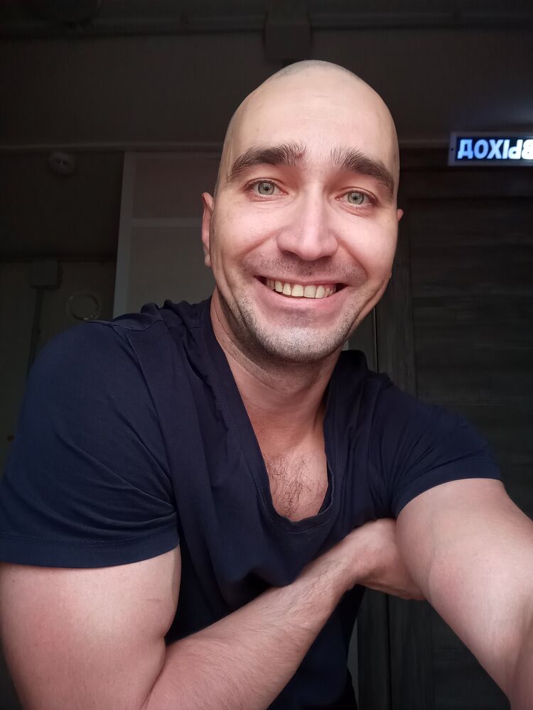  49943077  , 38 ,    