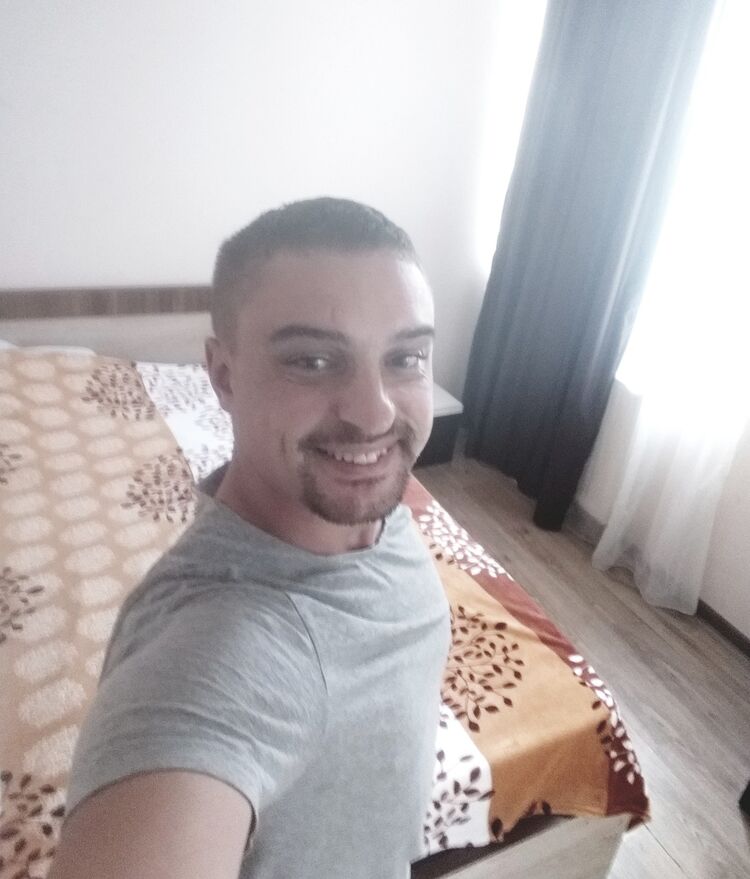  ,   Ruslan, 33 ,   ,   , c 