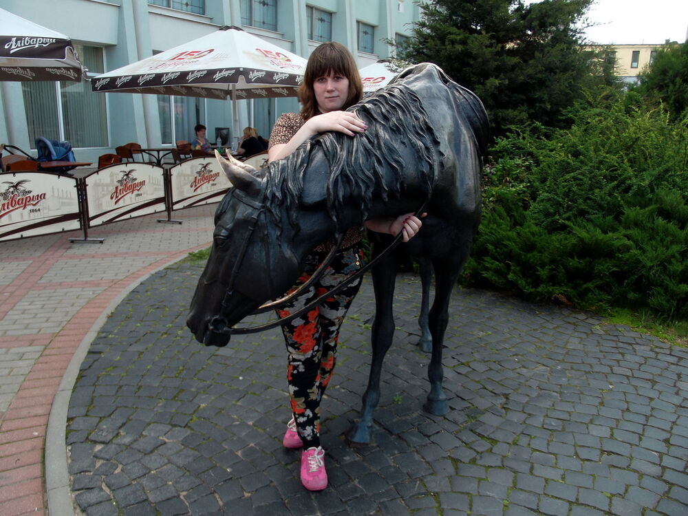  ,   Amira, 34 ,   ,   , c 