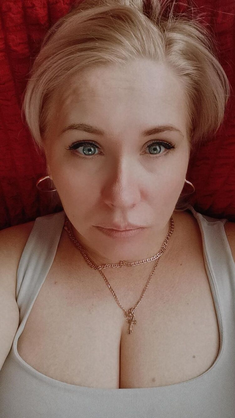  ,   Olga, 43 ,   ,   , c , 