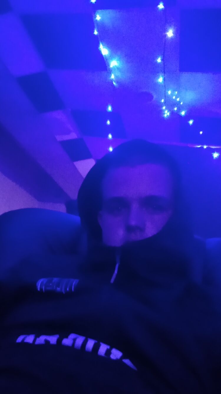  36925417  , 24 ,    