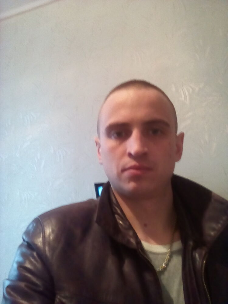  ,   Leonidovich, 32 ,   ,   , c 