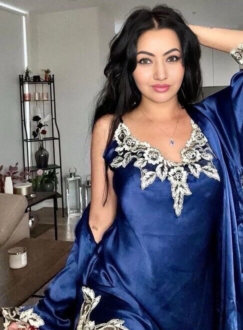  ,   Elena, 37 ,   ,   
