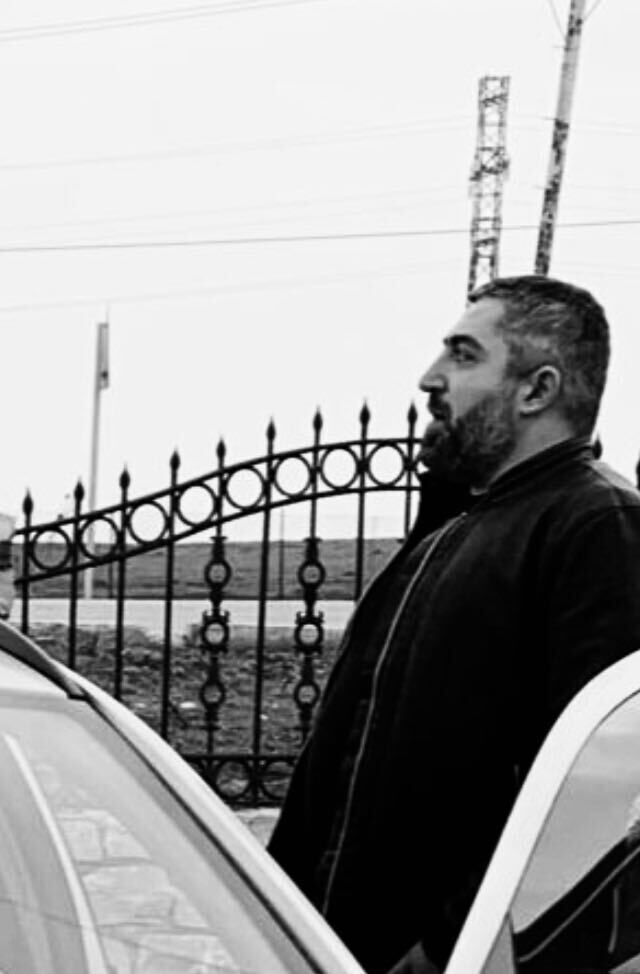  45670197  Farhad, 43 ,    
